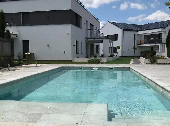 Oasis Gazde/Camere de închiriat Hajdúszoboszló